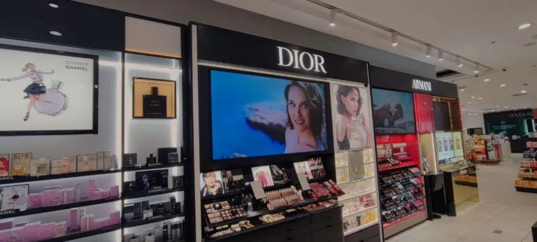 DOOH: How in 2025 to turn your TV into a source of additional income?