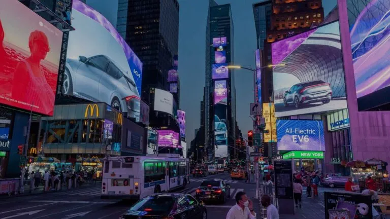 DOOH реклама та 6 порад для впізнаваності бренду